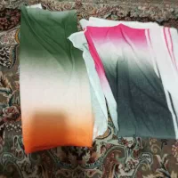 دو عدد شال و روسری اکبند