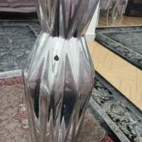 یک عدد گلدان به فروش می رسد وجای شمعی