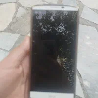ال‌جی V10 با حافظهٔ ۶۴ گیگابایت