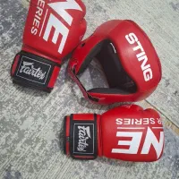 دستکش و کلاه بوکس