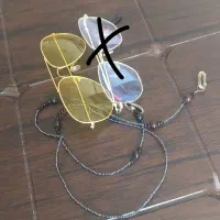 عینک طبی و بند عینک
