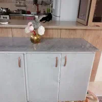 کابینت تمیز درحد نو وهمراه سنگ