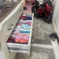 دراور تخت همراه با تخت مهمان کتابخانه میز تحریر|تخت و سرویس خواب|تهران, توحید|دیوار
