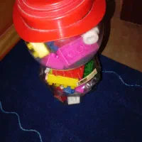 لگو ساختنی کودک