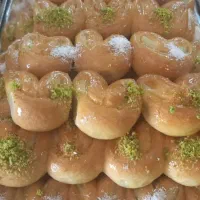 استخدام  دو نفر کارگر ساده خانم در کارگاه قنادی|استخدام خدمات فروشگاه و رستوران|اهواز, آسیاباد|دیوار