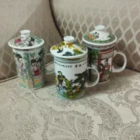 کلی وسایل اشپزخونه ظرف و ظروف سفره