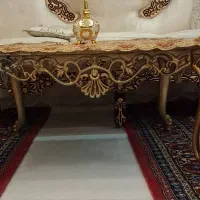 جلو مبلی طرح دار طلایی