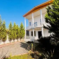 تریبلکس-نمارومی-300-متری-روف-با-ویوی-سرسبز-سنددار