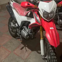 لیدر موتور سوار تریل آفرود طبیعت گردی