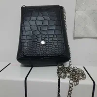کیف و پیراهن|لباس|رودهن, |دیوار