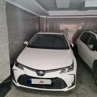 تویوتا کرولا ۱۸۰۰ هیبرید تحویلی معین خودرو