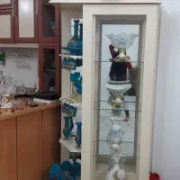 تخت همراه با تشک.میزآرایش.جاکفشی.ویترین