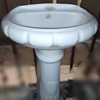 یک عدد روشویی