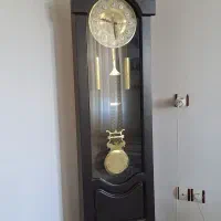 ساعت ایستاده چوبی