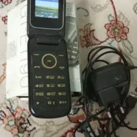 گوشی سامسونگ۱۱۹۰ باجعبه بدون نیاز ب تعمیر