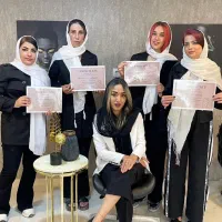 آموزش ناخن و رنگ مو به صورت اقساطی