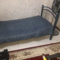 تخت فلزی بدون تشک|تخت و سرویس خواب|محمدشهر, محمدشهر|دیوار