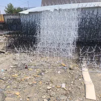 نیازمند به یک فروشنده