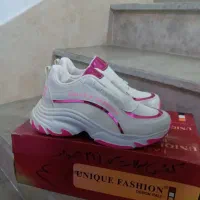 بوت و کفش اسپرت|کیف، کفش، کمربند|اسلام‌‌آباد غرب, |دیوار