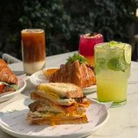 آشپز (با سابقه کار حرفه ای در آشپزخانه)