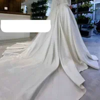 پیراهن|لباس|تهران, بوستان سرخه حصار|دیوار