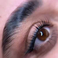 لیفت ابرو و مژه تخفیف ۲۰ درصدی