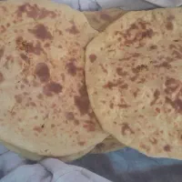 نان محلی|خوردنی و آشامیدنی|رشت, شهریاران|دیوار