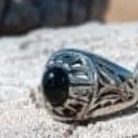 انگشتر نقره 7گرمی مردانه با رکاب طرح دار با عقیق