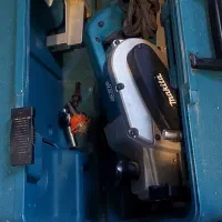 تعدادی ابزار نجاری برقی در حد فروشی