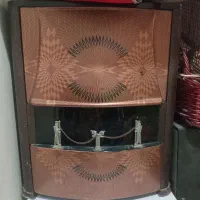 بخاری، تلویزیون، فرش