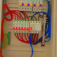 خدمات برقکاری در خدمت شما