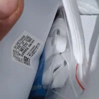 کتونی و کفش|کیف، کفش، کمربند|بروجرد, |دیوار