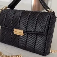 کیف دست دوز