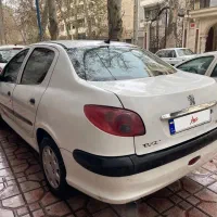 206 صندوقدار V8 94