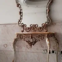 آیینه و کنسول