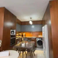 واحد-فوق-لوکس-در-سهندفاز4-کف-پارکت-1-2-3