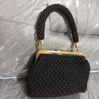 کیف مکرومه