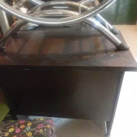 میز تحریر کتابخانه