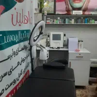 پاکسازی و فشیال تخصصی پوست