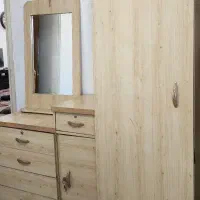 کمد لباس همراه دراور و آینه
