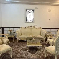 مبل۵نفره همراه بامیزنهارخوری۶نفره باطرح ورنگ یکسان