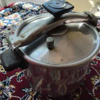 زودپز ۵،۶لیتری کار کرده