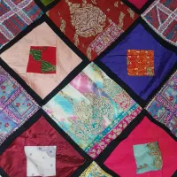 چادر کرپ و لباس