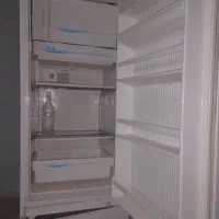 یخچال ومیز نهار خوری