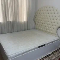 تخت خواب دو نفره