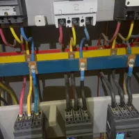 تعمیرات برقرکاری ونصب  محافظ های برق  ومخابراتی