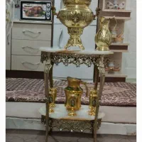یک‌عدد‌میز‌‌برونز