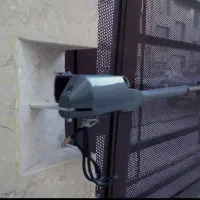 نصاب کرکره برقی وشیشه سکوریت|خدمات پیشه و مهارت|کنارک, |دیوار