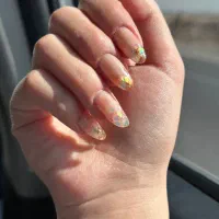 استخدام ناخن کار و مژه کار. فوری
