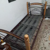 تخت فلزی یک نفره
